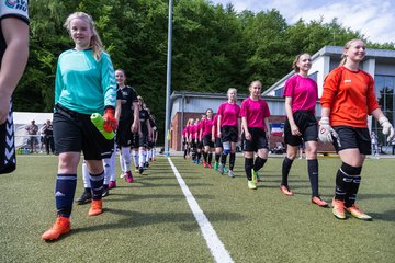 Bild 4 - B-Juniorinnen Pokalfinale SV Henstedt Ulzburg - SG Holstein Sued : 2:0